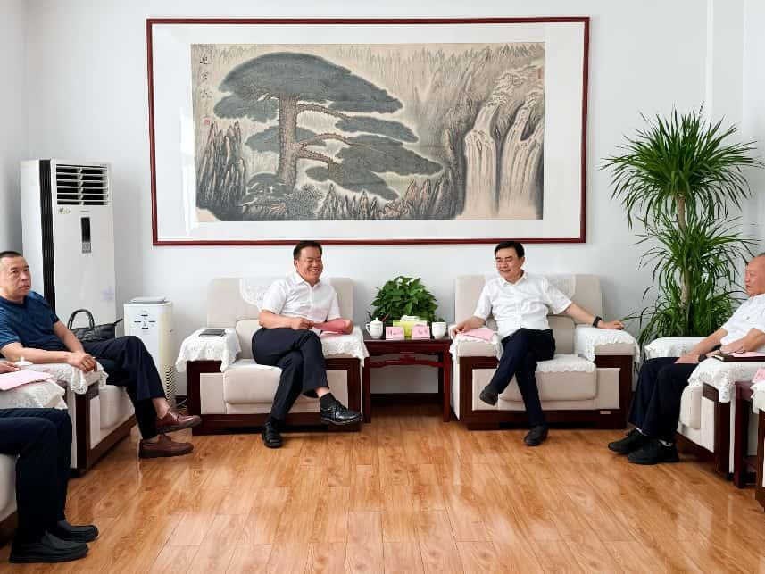 水發(fā)集團(tuán)黨委書記、董事長(zhǎng)劉志國(guó)一行到訪山東水設(shè)