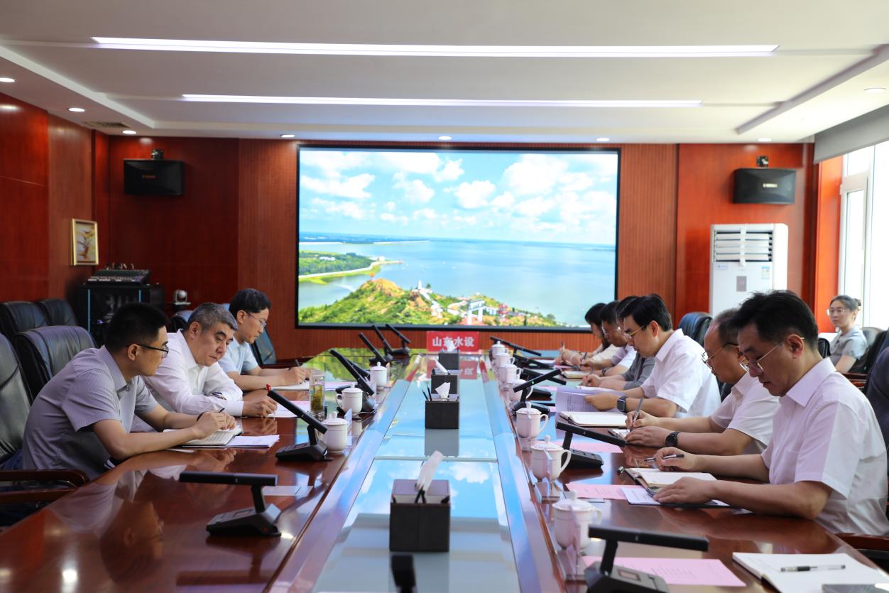 省國資委黨委委員、副主任周洪文一行到山東水設調(diào)研指導